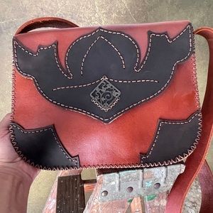 Handmade leather shoulder bag